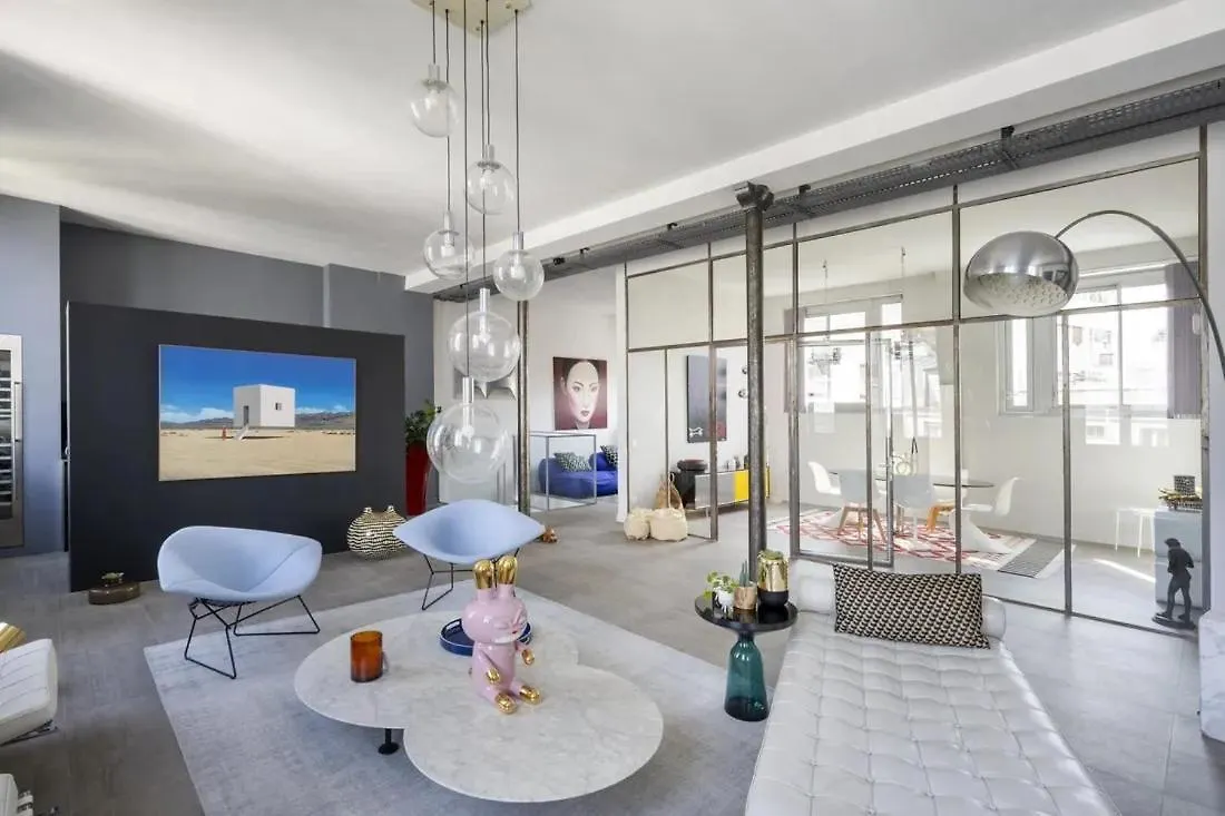 Casa de Férias Charming Parisian Apartment With A Stunning Terrace França